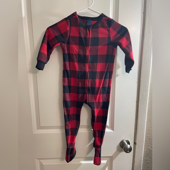 Old Navy Other - Old Navy Buffalo Check Footed Sleeper